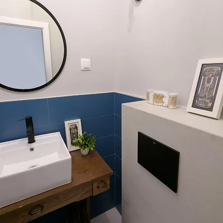 Olive Urban Apartment, Free Parking דירה