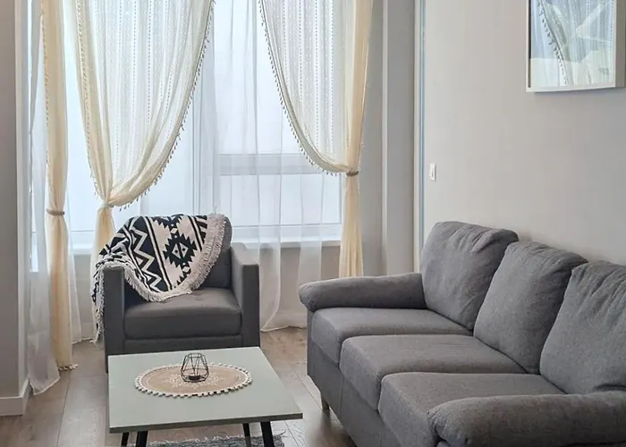 Olive Urban Apartment, Free Parking Апартамент *