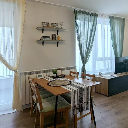 Olive Urban Apartment, Free Parking Apartament